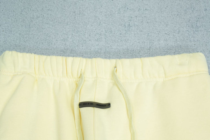 F - SWEATPANTS