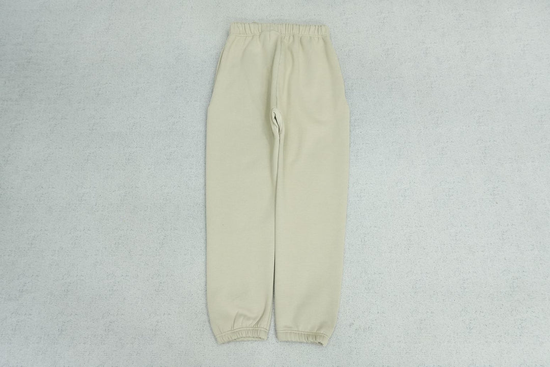 F - SWEATPANTS