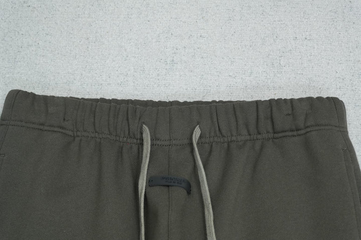 F - SWEATPANTS