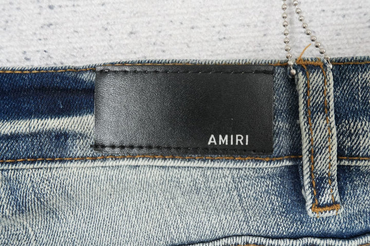 A - JEANS