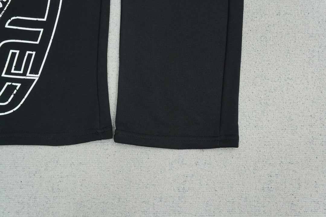 C - SWEATPANTS