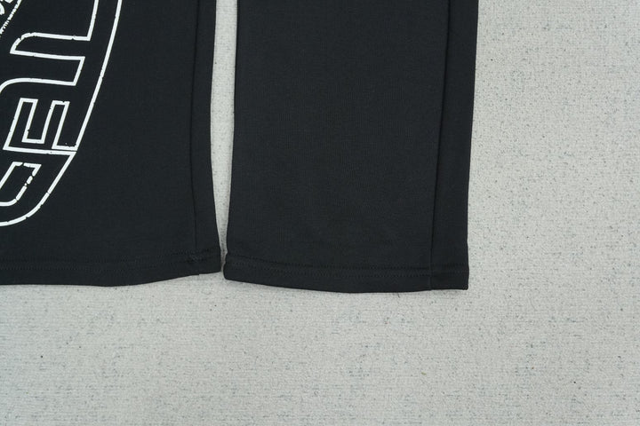 C - SWEATPANTS