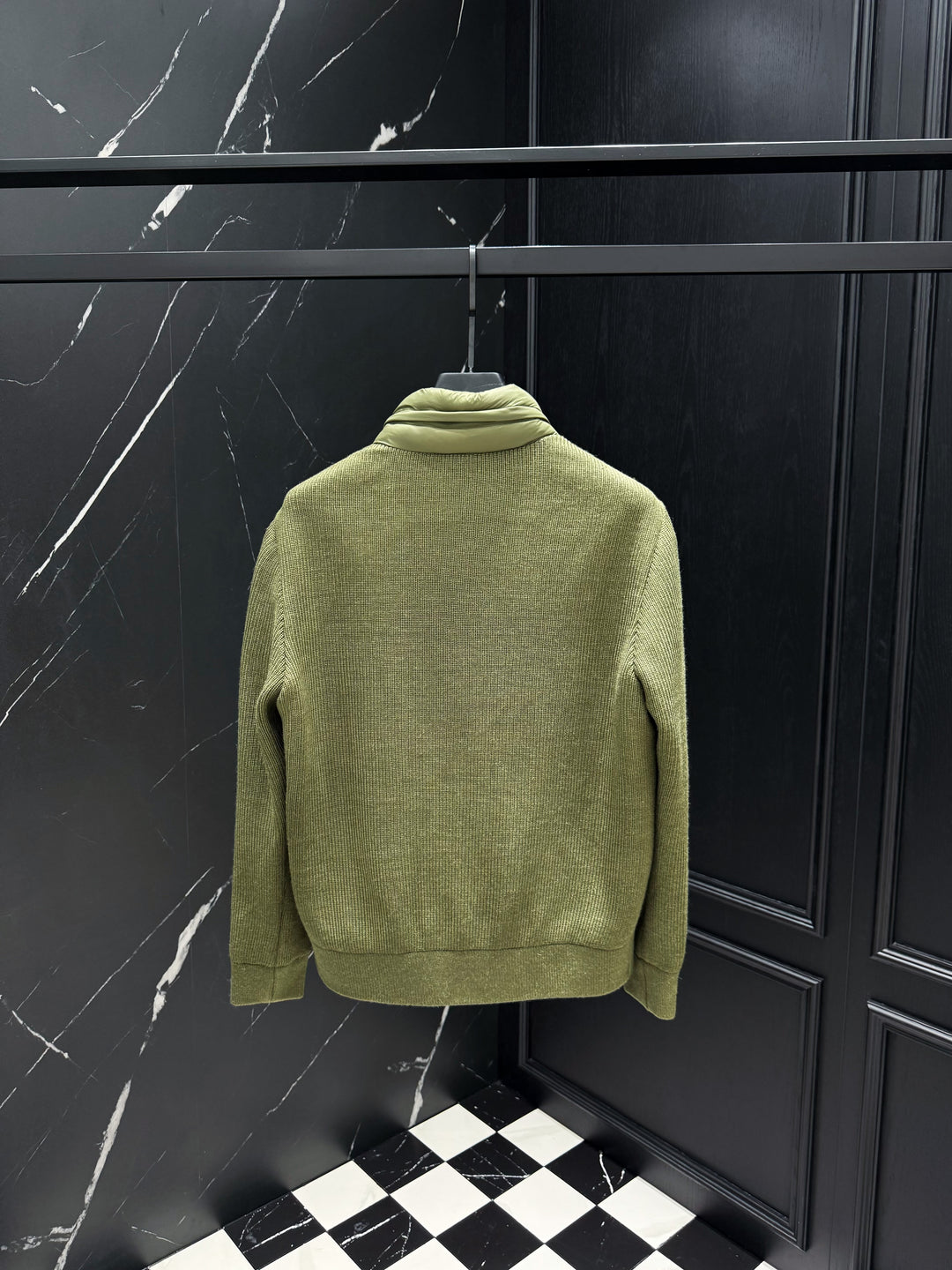 V - CARDIGAN