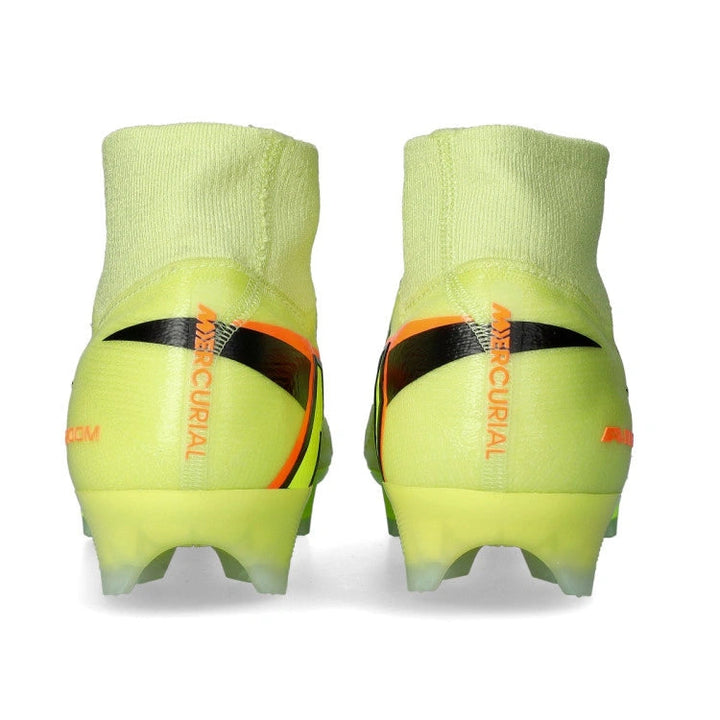 M - FUSSBALLSCHUHE