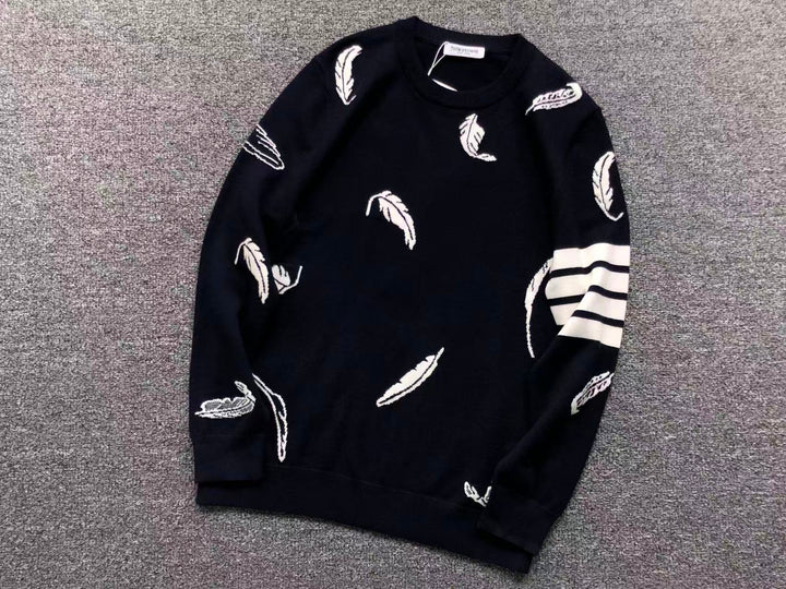T - SWEATER