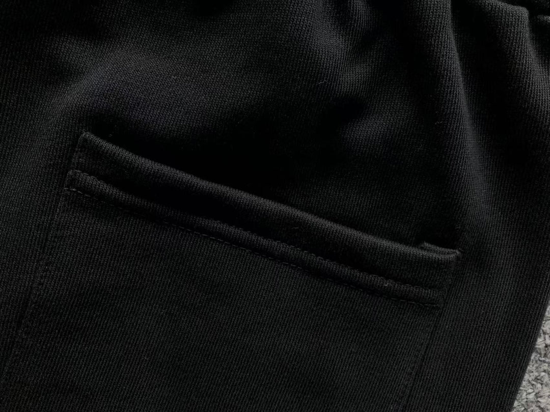 R - SHORTS