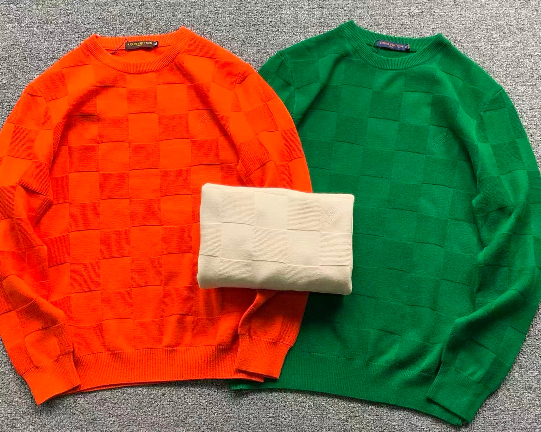 L - SWEATER