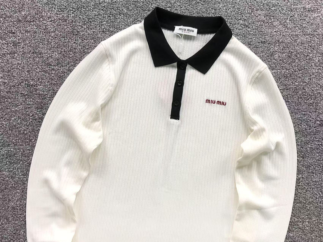 M - SWEATER