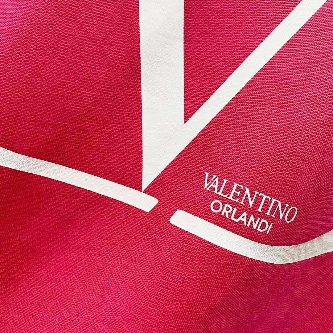 V - TSHIRT