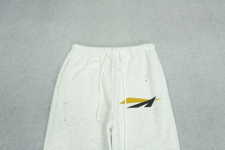 F - SWEATPANTS