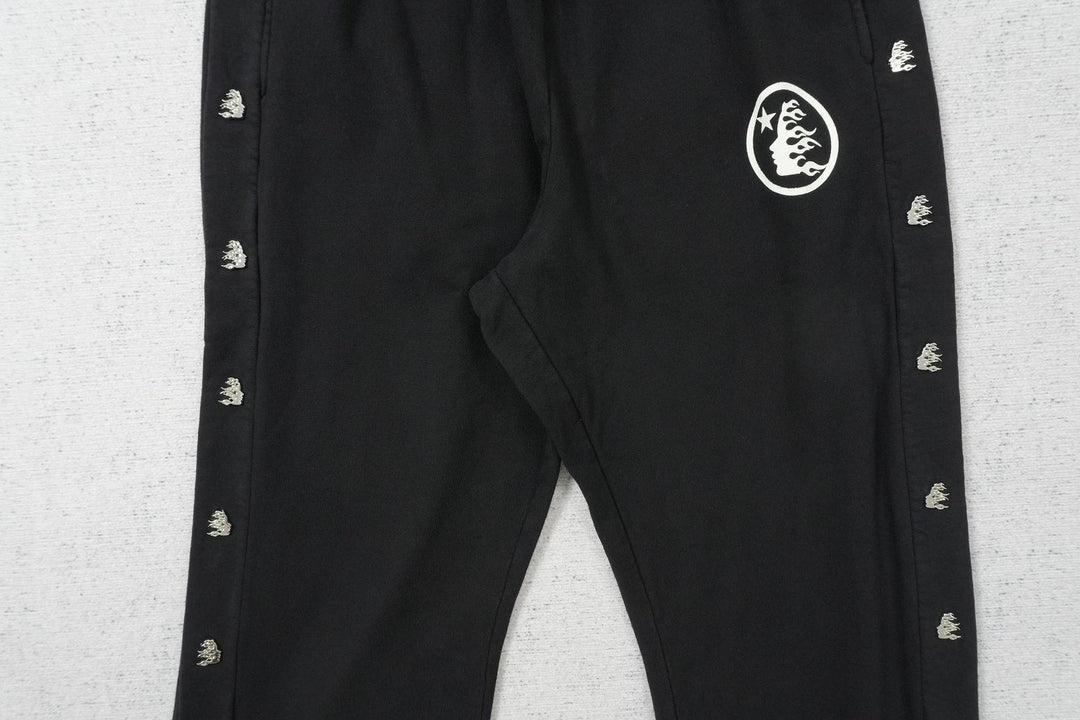 H - SWEATPANTS