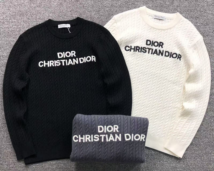 D - SWEATER