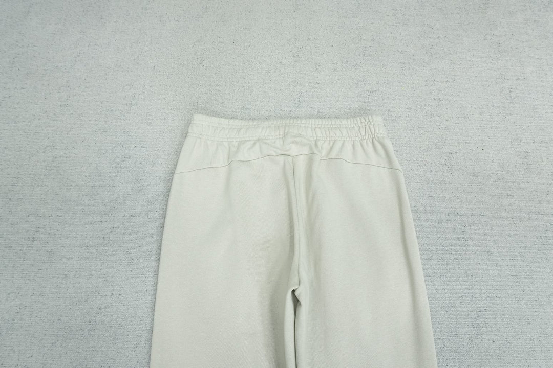 C - SWEATPANTS
