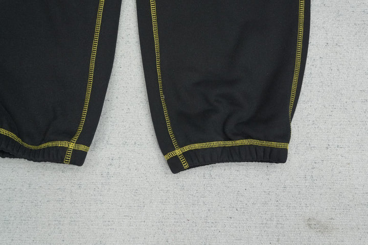 C - SWEATPANTS