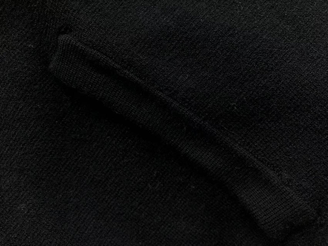 C - SWEATER