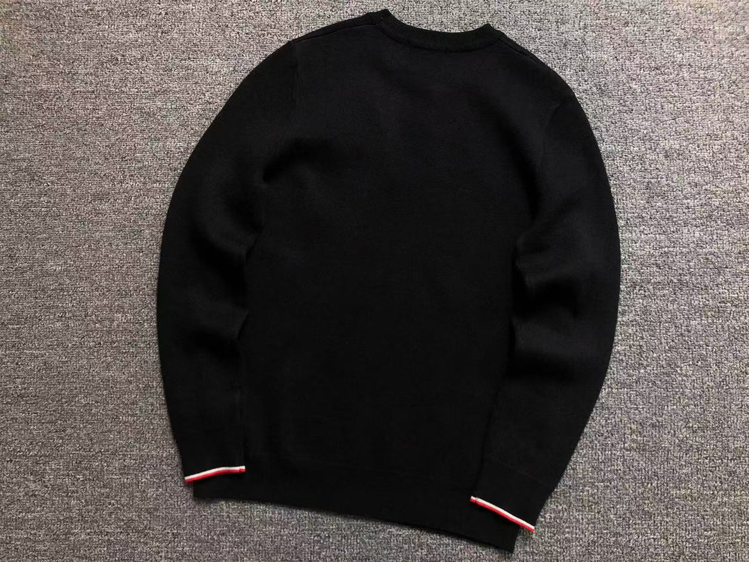 M - SWEATER