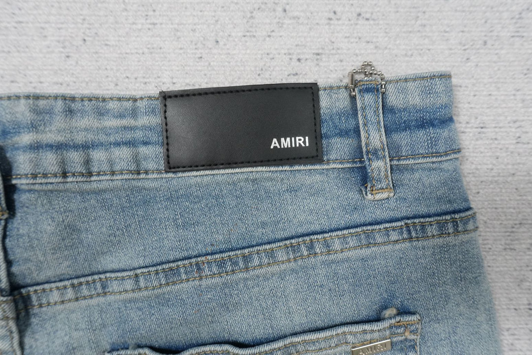 A - JEANS
