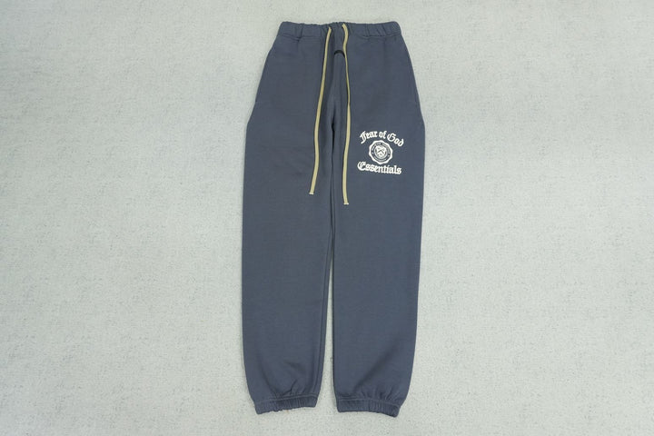 F - SWEATPANTS