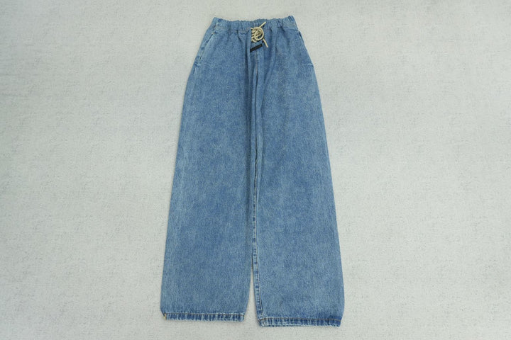 F - SWEATPANTS