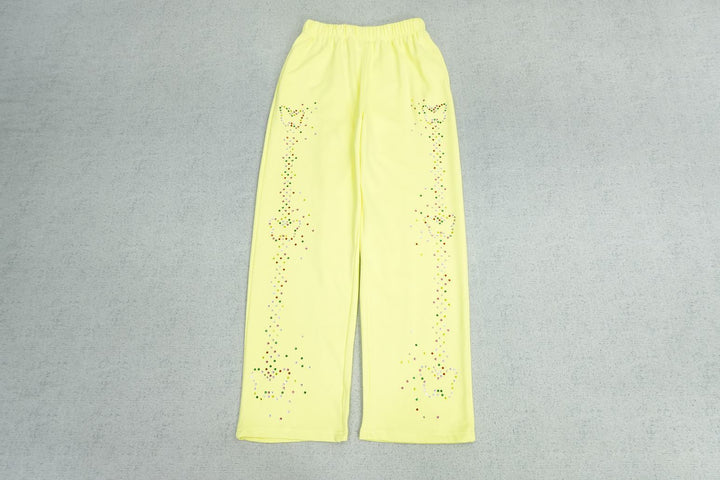 B - SWEATPANTS