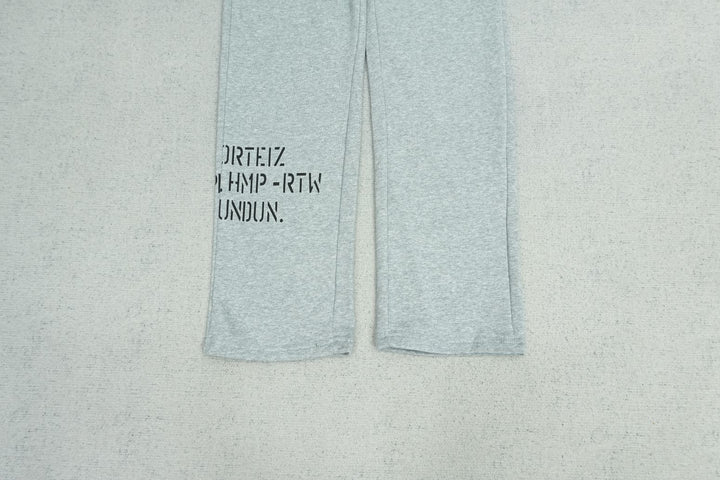 C - SWEATPANTS