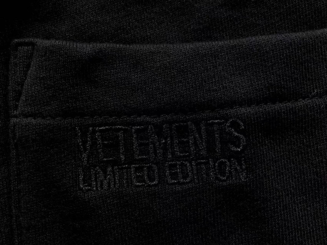 V - SHORTS