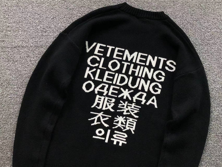 V - SWEATER