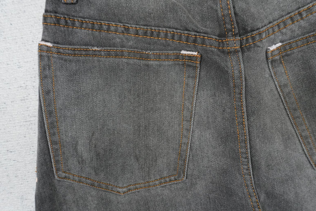 C - JEANS