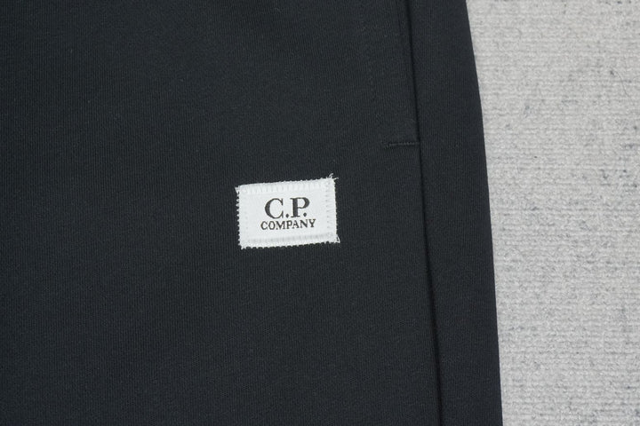 C - SWEATPANTS