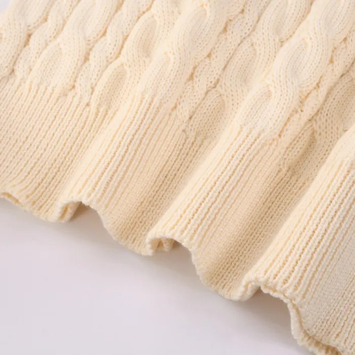 D - SWEATER