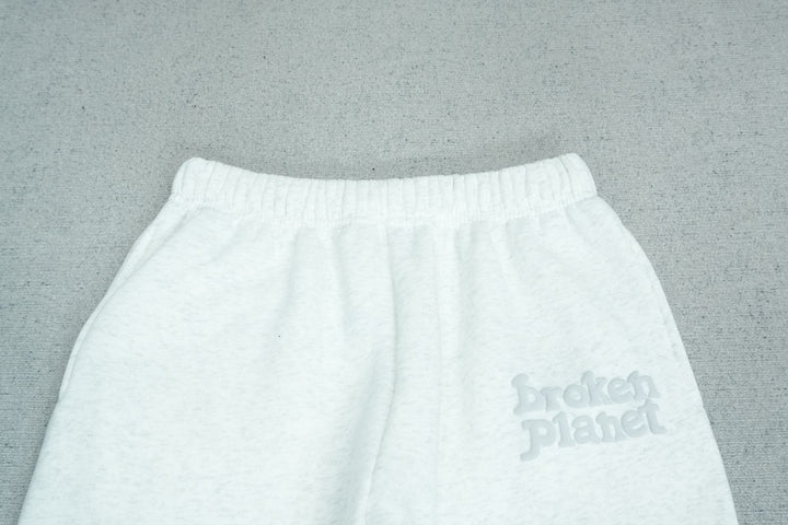 B - SWEATPANTS