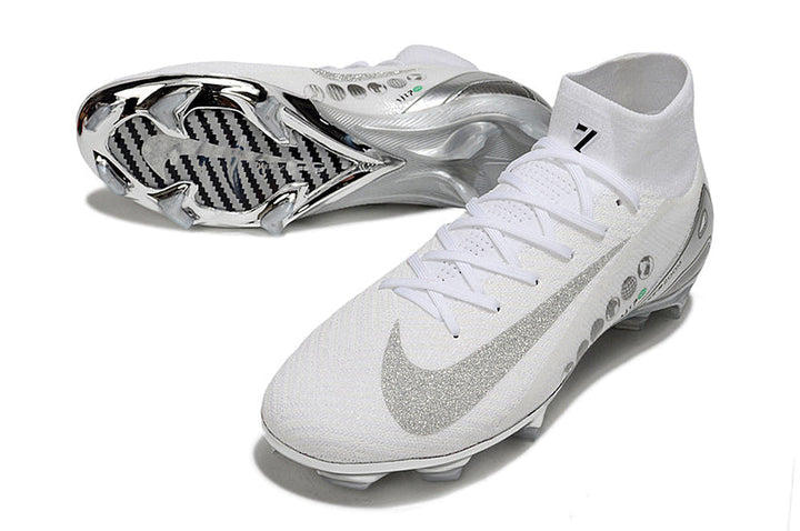 M - FUSSBALLSCHUHE