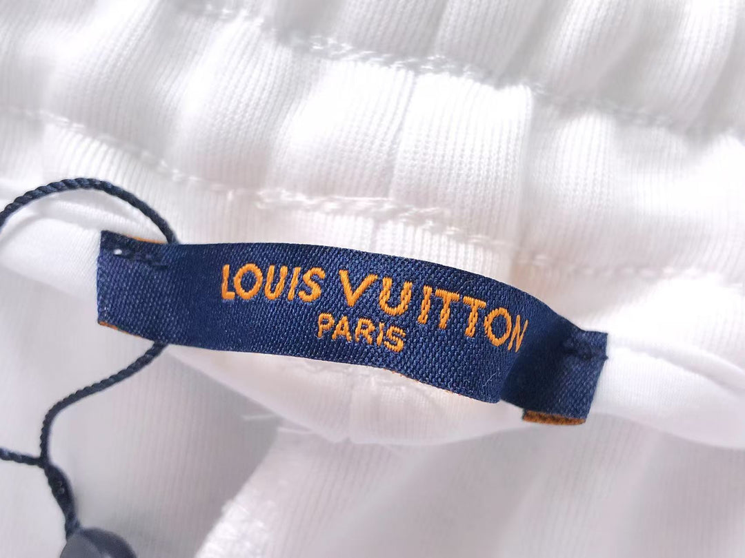 L - SHORTS