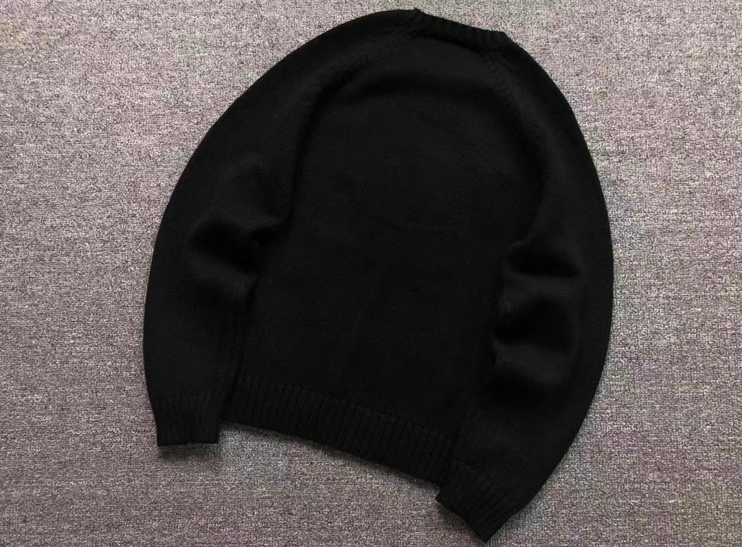U - SWEATER