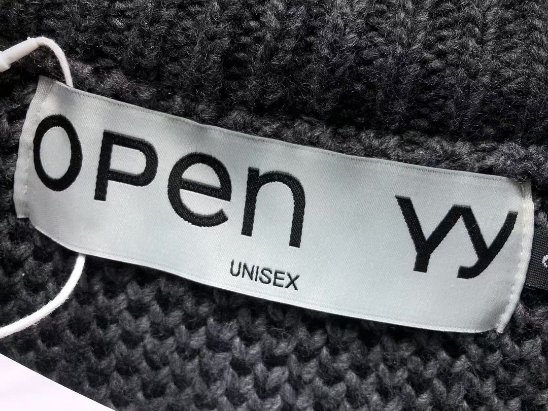 O - SWEATER