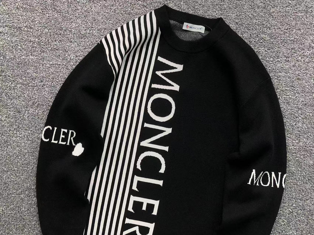 M - SWEATER