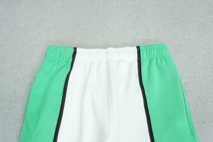 D - SWEATPANTS