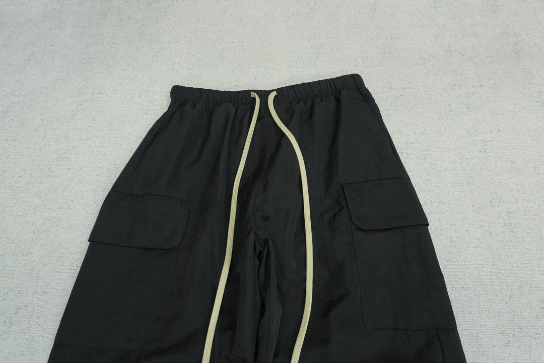 F - SWEATPANTS