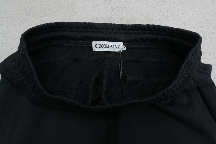 C - SWEATPANTS