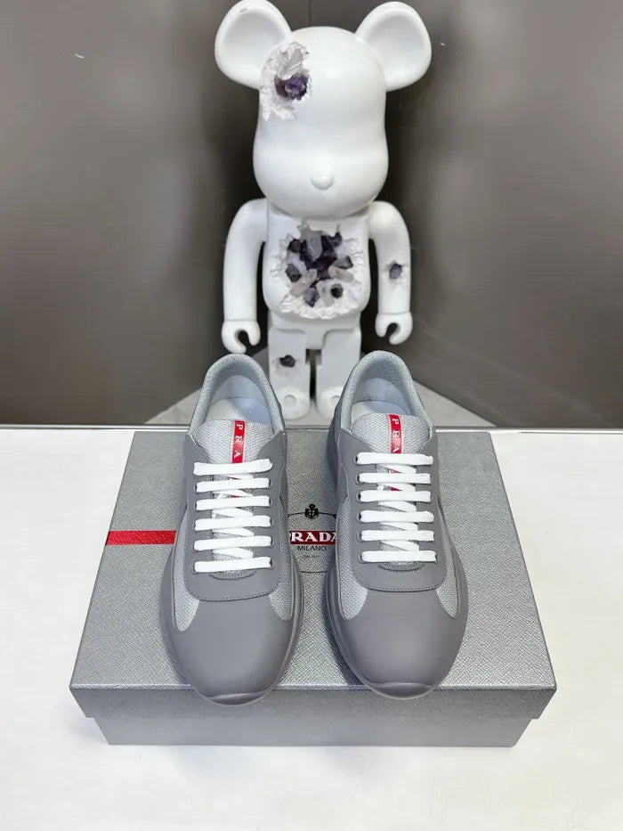 P - SNEAKERS