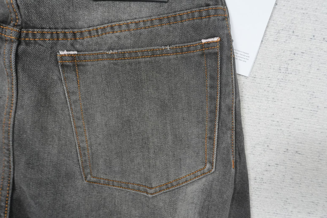C - JEANS