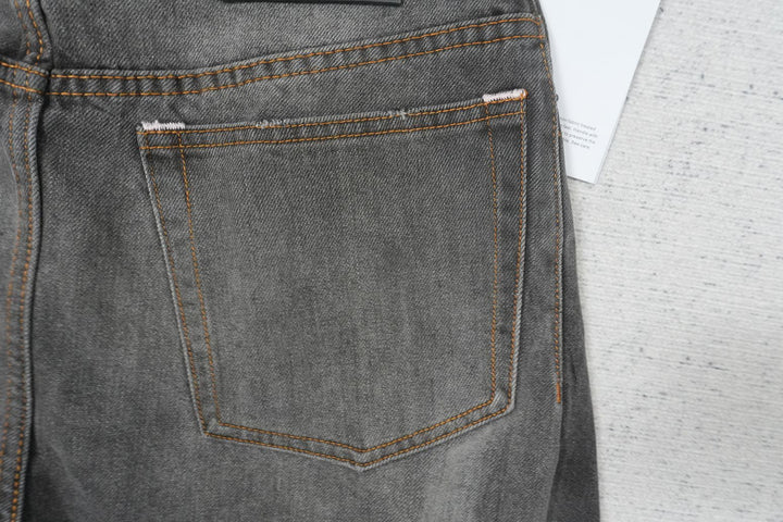C - JEANS