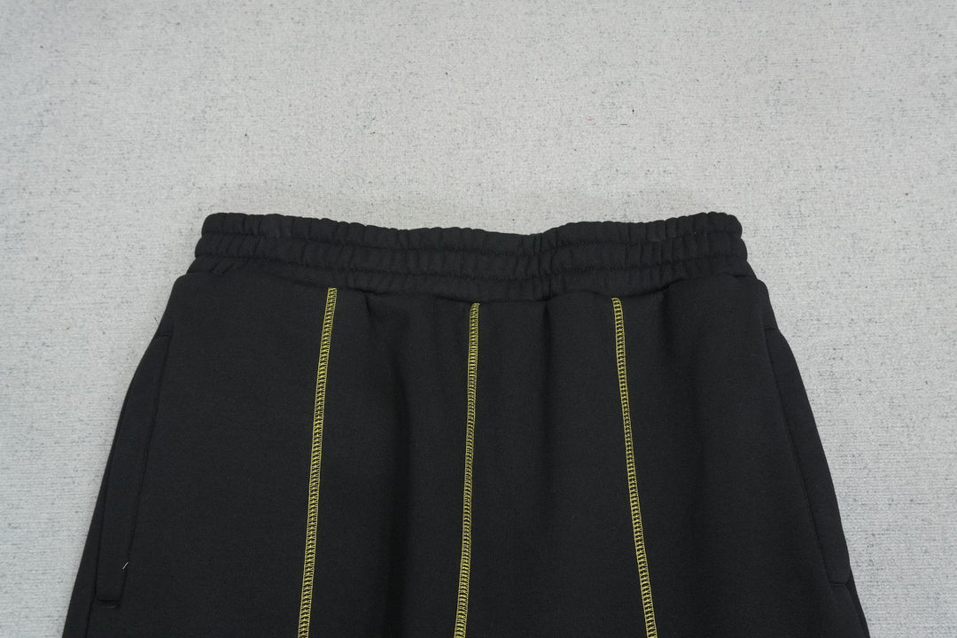 C - SWEATPANTS