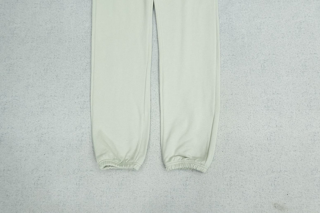 C - SWEATPANTS