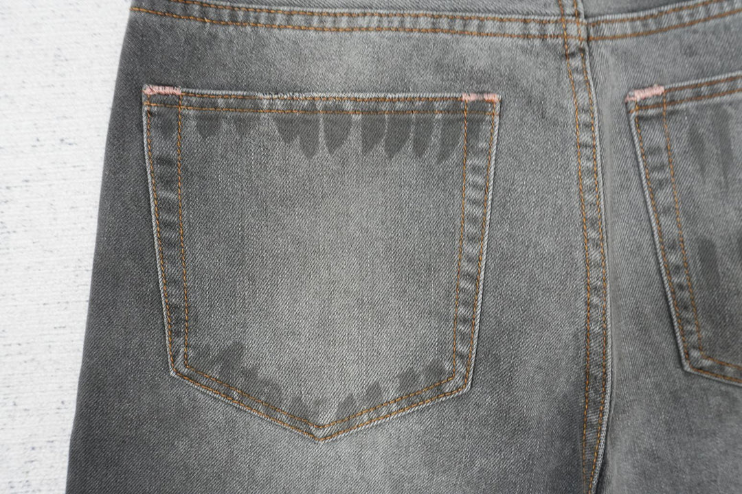 A - JEANS