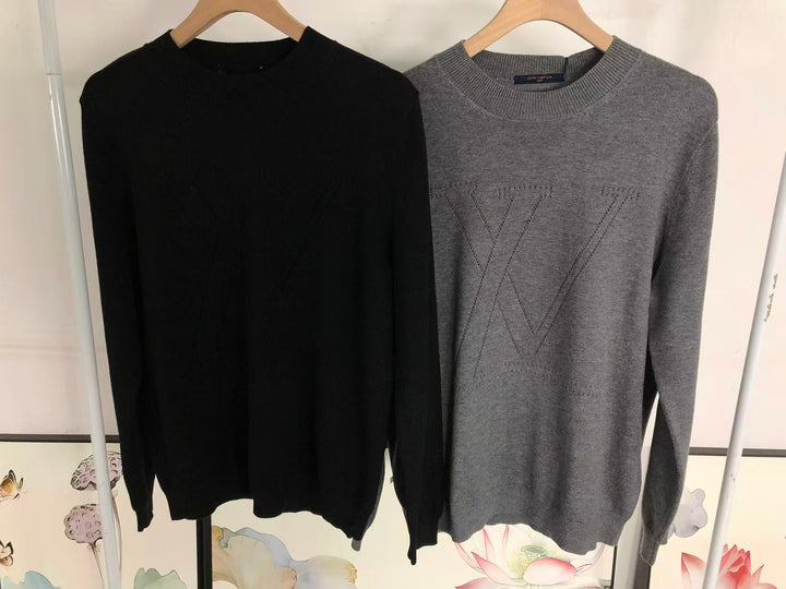L - SWEATER