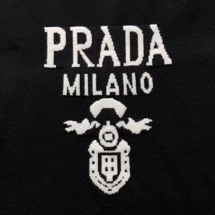 P - SWEATER