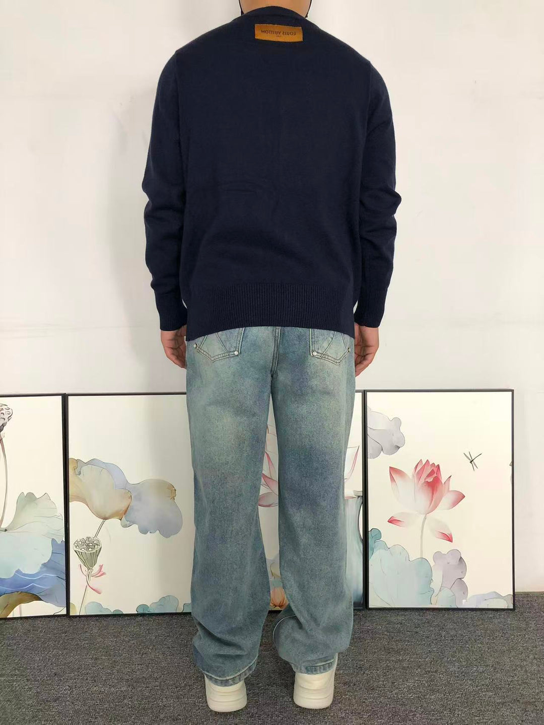 L - SWEATER