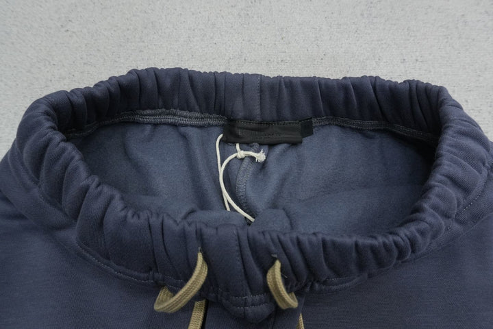 F - SWEATPANTS