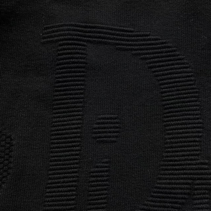 D - SWEATER